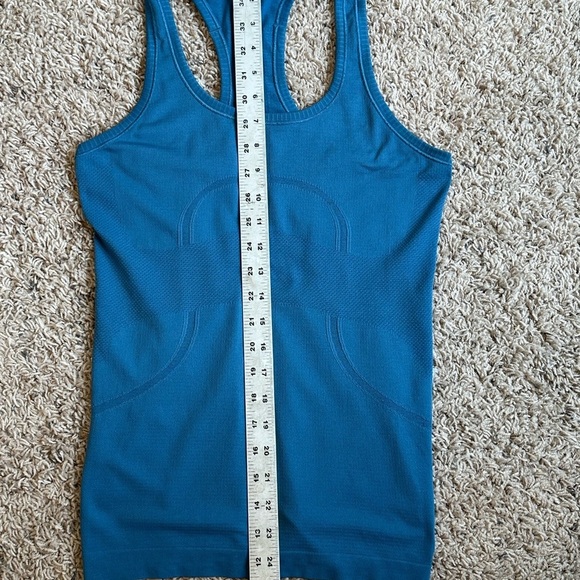 Lululemon Blue Activewear Racerback “Go the Distance” Tank Top Sz XS-S - Picture 7 of 7